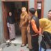 GERCEP..!! Camat Ngamprah Agnes Virganty bersama Pemdes Margajaya ambil Tindakan untuk Dua Rumah Warga yang Ambruk.