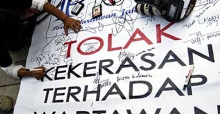 Sogi Sasmita  Mengetuk Keras Penganiayaan Jurnalis di Subang Usut Tuntas Para Pelaku Depan Jalan Polres Subang