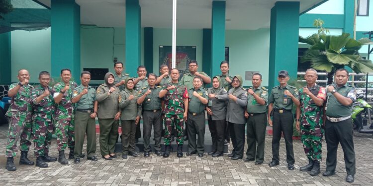 Pererat Silaturahmi Danramil Adakan Pertemuan Bersama Mitra Jaya Koramil 02/Btc