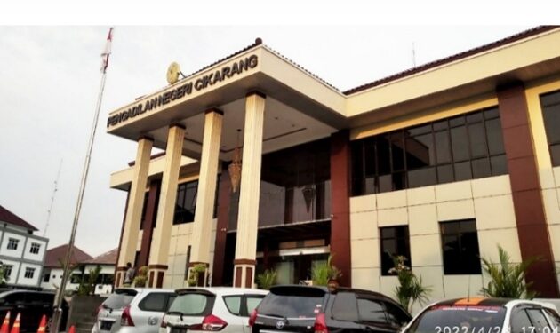 Diduga Majlis Hakim P.N Cikarang Pusat Mendukung Perzinahan Kedua terdakwa Vonis 10 bulan Percobaan, Tidak Ditahan.