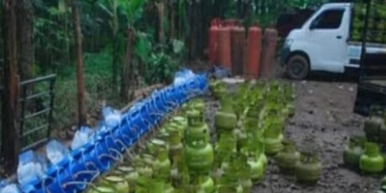 Aktivis Mahasiswa Minta Komandan Bravo Rumpin Klarifikasi, Dugaan Oknum Bekingi Mafia Gas Subsidi