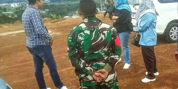 Peran Babinsa dalam Menjaga Kondusifitas Wilayah, Salah Satunya Membantu Mediasi Permasalahan Warga Binaan.