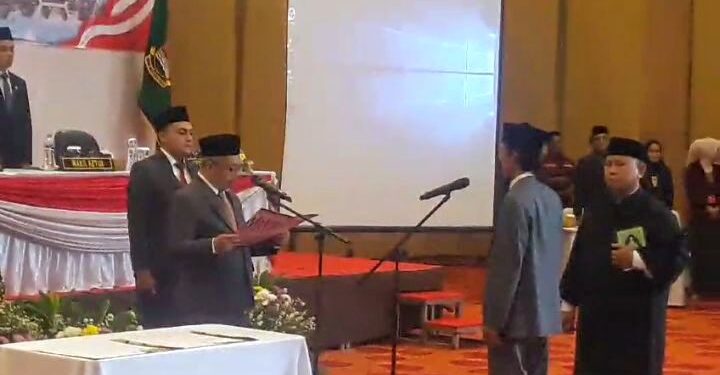 DPRD Kabupaten Bandung Barat Menggelar Rapat Paripurna di Hotel Novena, Lembang,