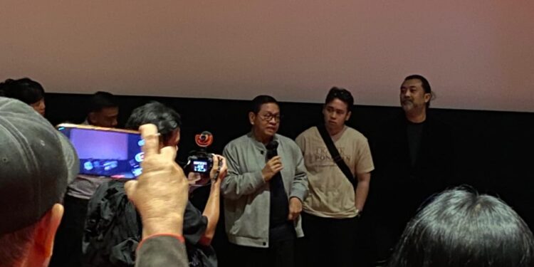 Pramono Anung Berurai Air Mata Usai Tonton Film 1 Kakak 7 Ponakan