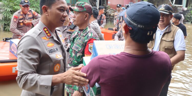 Jajaran TNI-POLRI Terjun Langsung Lihat Kondisi Terkena Korban Banjir