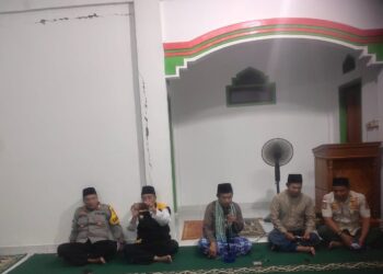 Jalin Silaturahmi dan Kedekatan, Polsek Cikelet Laksanakan Tarawih Keliling