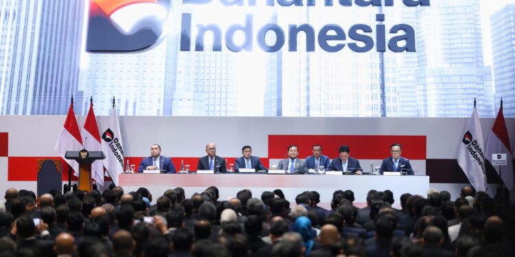 Chief Executive Officer (CEO) Badan Pengelola Investasi (BPI) Daya Anagata Nusantara (Danantara) Rosan Roeslani : Danantara Resmi Pemilik 844 Perusahan BUMN