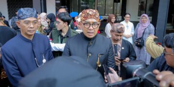 Akibat Darurat Sampah Pemkot Bandung Ambil Alih Pengelolaan di Sejumlah Pasar