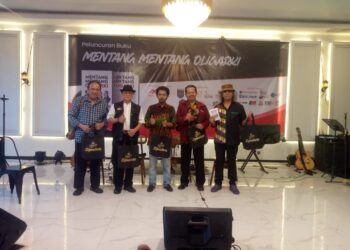 Dodo Lantang Resmi Luncurkan Buku “Mentang-Mentang Oligarki”