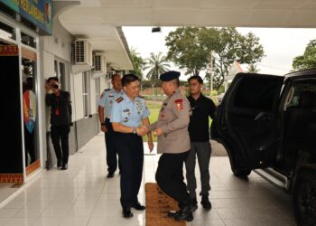 DANPAS 1 BRIMOB BRIGJEN POL. ANANG SUMPENA LAKUKAN BEBERAPA KUNJUNGAN KEHORMATAN DISAMBUT DANLANUD SMH KOLONEL PNB ZULFIKRI ARIF PURBA