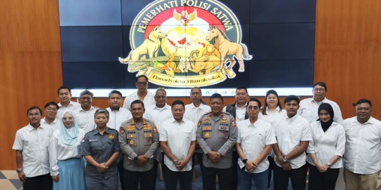 DIREKTUR POLISI SATWA RESMI MEMBUKA PELANTIKAN DAN DIKLAT PENGURUS PUSAT PEMERHATI POLISI SATWA