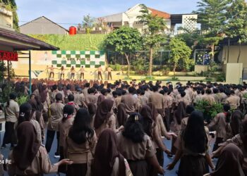 SMK PGRI 15 Jakarta Gelar Senam Massal Peringati Hari Anak Nasional 2025