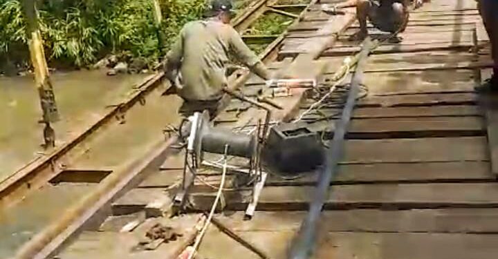 Akhirnya Aspirasi Masyarakat Terealisasi Berkat Partisipasi  Bupati Bandung Barat  untuk Perbaikan Jembatan antar Dua Kecamatan Rongga – Gunung Halu