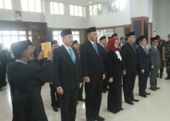 Kejanggalan dan Keanehan Rotasi Mutasi 14 Pejabat Eselon di Kabupaten Bandung Barat Sarat Kritikan Tajam dari Publik