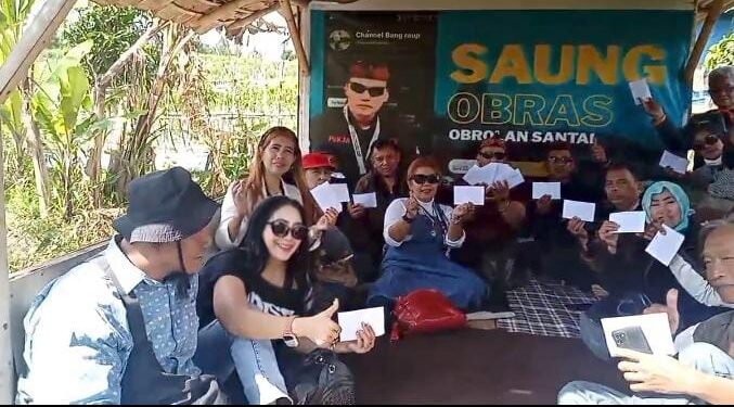 Ketua Pokja Wartawan KBB M Raup Memberikan Tali Kasih Jum’at Berkah kepada Tim Pokja Wartawan KBB di Penghujung Ramadhan