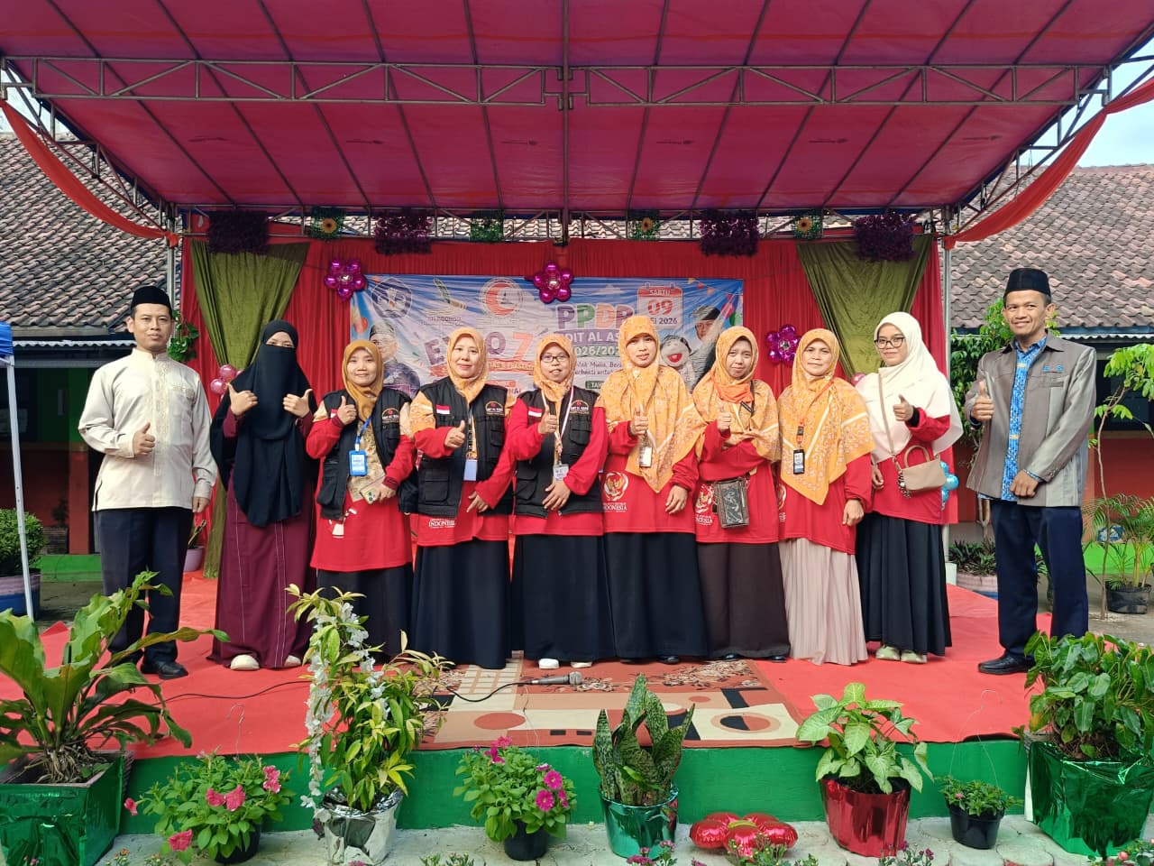 Para Pengajar SDIT Al ASHR